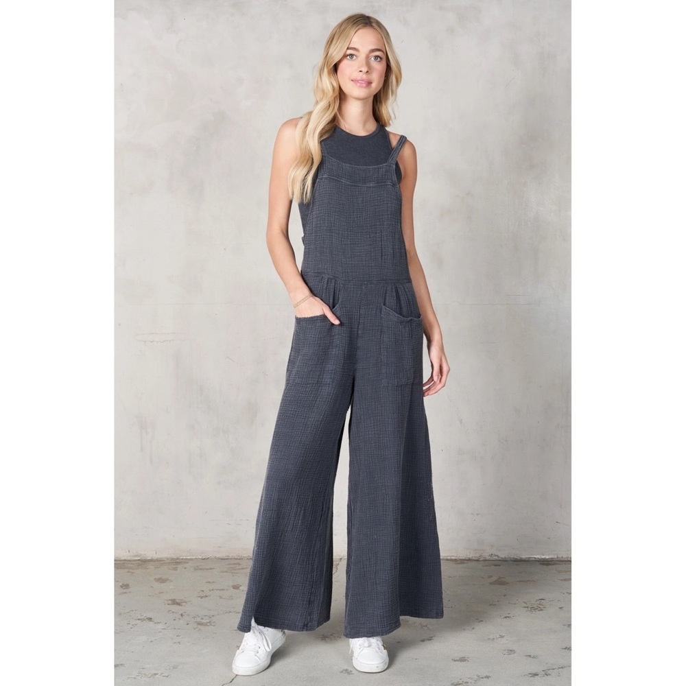 LABIZ 100% cotton jumpsuit worn once. Size Medium